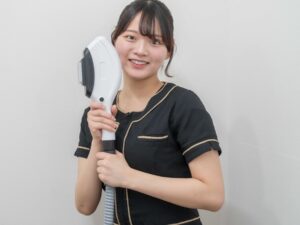 ショートカットの女性ならうなじ脱毛がマッチ！とっても似合うしキレイになります！